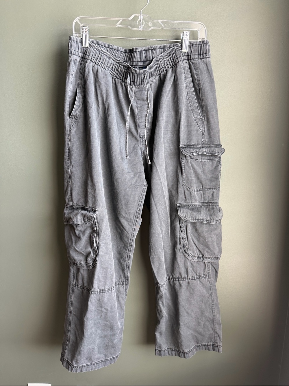 Old Navy Gray Wide-Leg Cargo Jumpsuit Pants